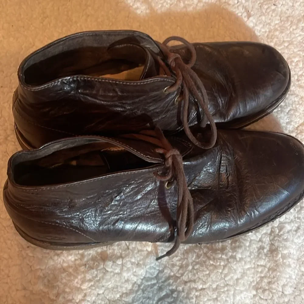 Ugg mens leather boots size 11